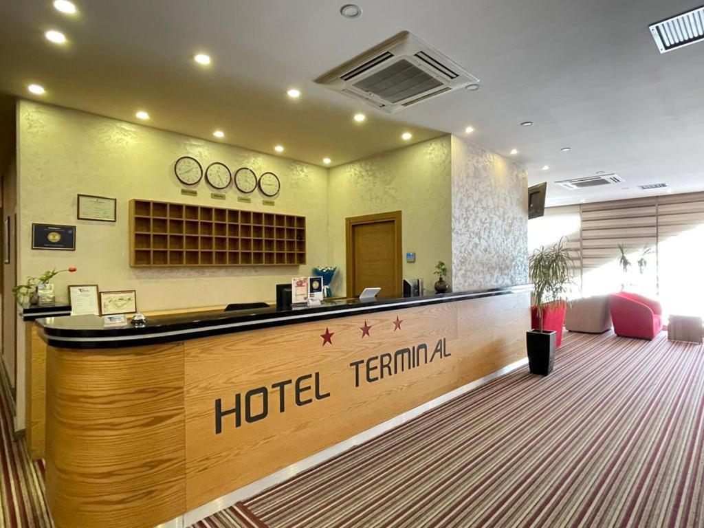 Hotel Terminal Tirana Zewnętrze zdjęcie