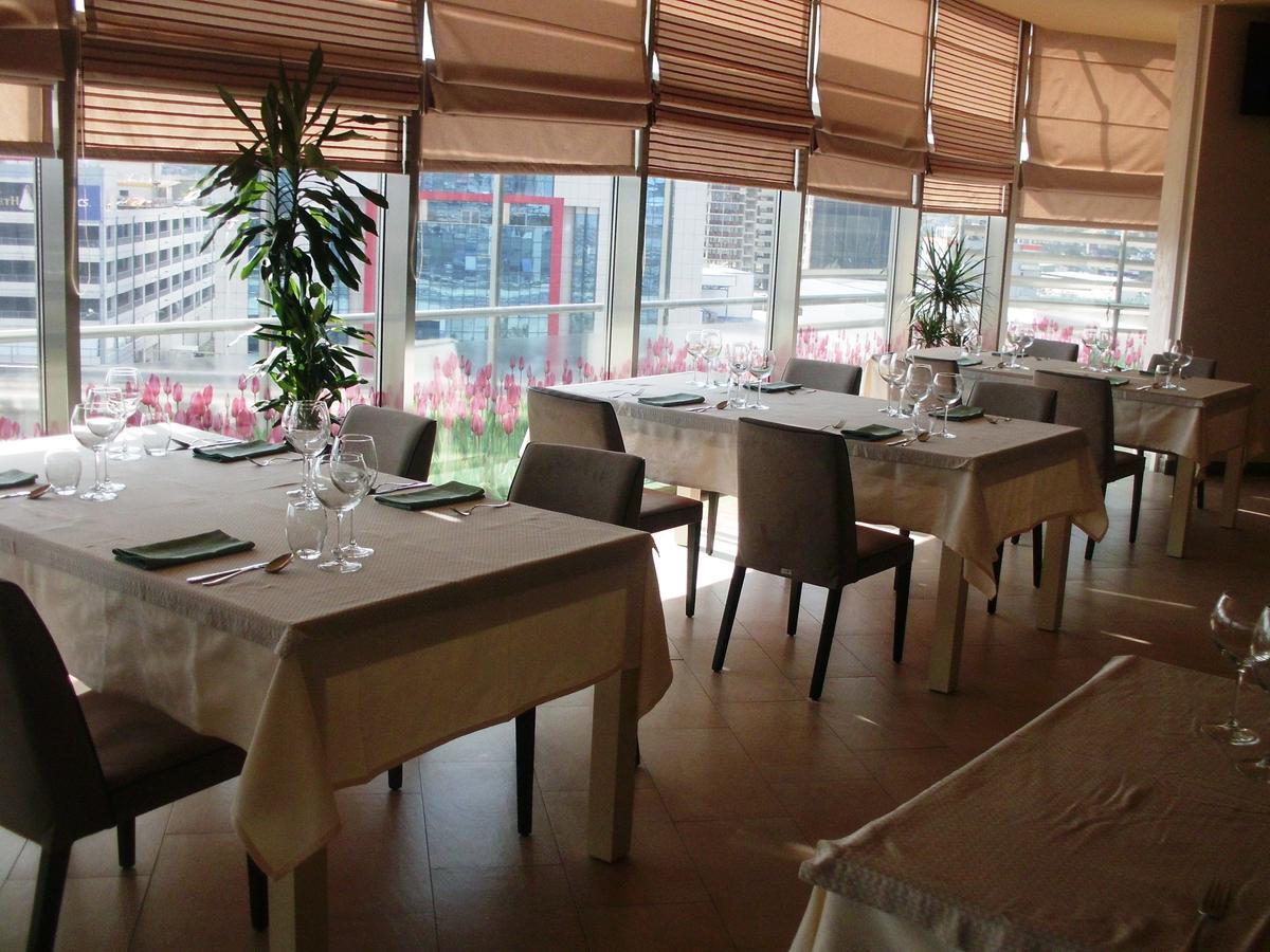 Hotel Terminal Tirana Zewnętrze zdjęcie